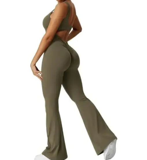 Conjunto de gimnasio con espalda en V